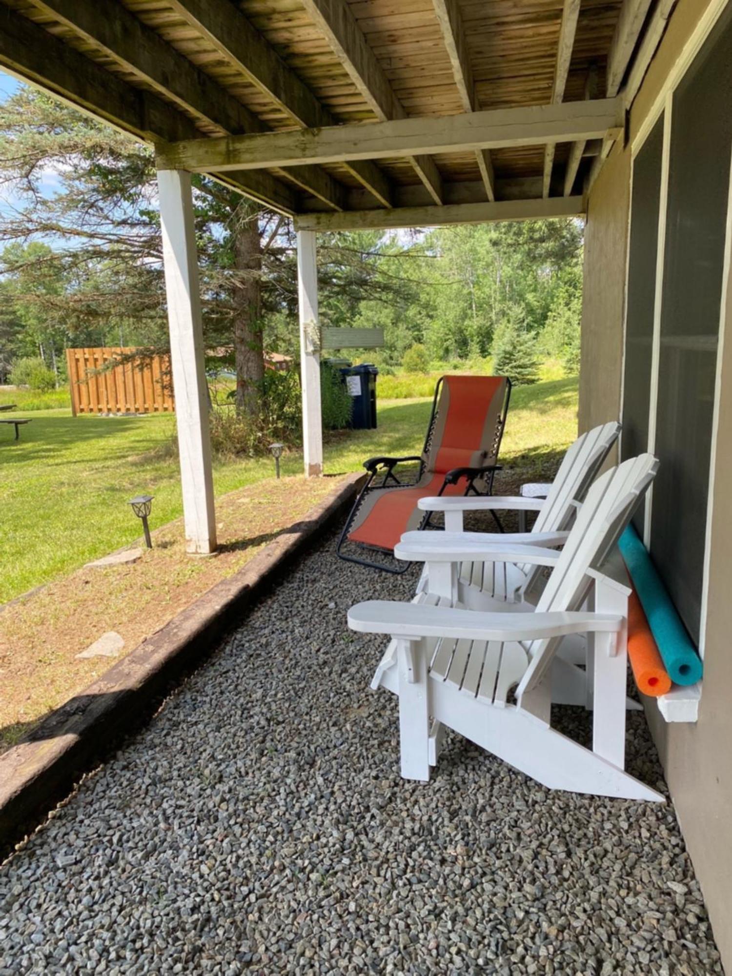 Our Place Up North Bnb Huntsville Exteriör bild