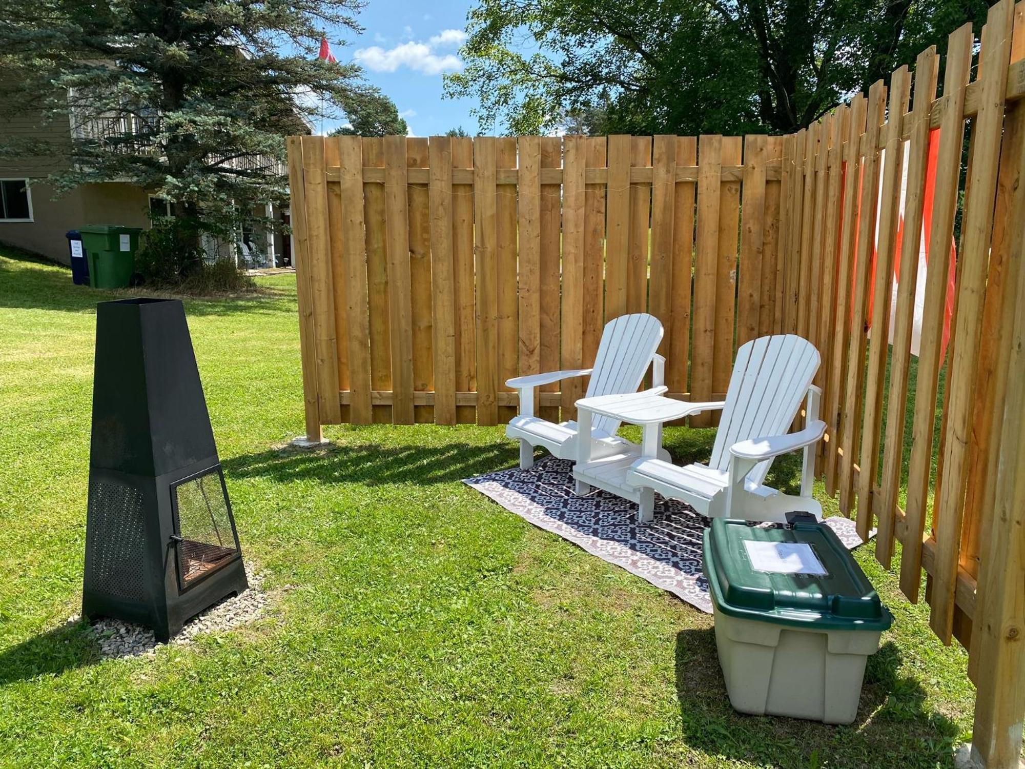 Our Place Up North Bnb Huntsville Exteriör bild